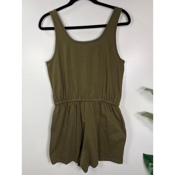 Olive Green Sleeveless Jumpsuit - Picture 6 of 8